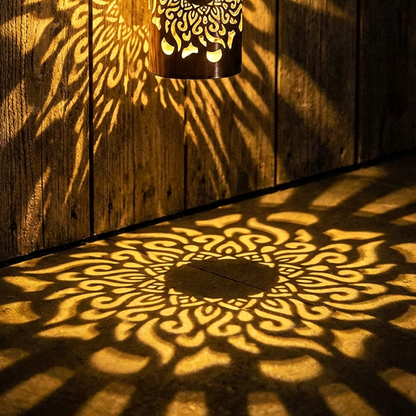 SunPattern Light™ Utelampa – Stämningsfull belysning för vägg, bord och uteplats
